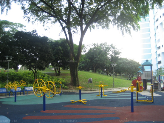 Bedok Reservoir Road thumbnail photo